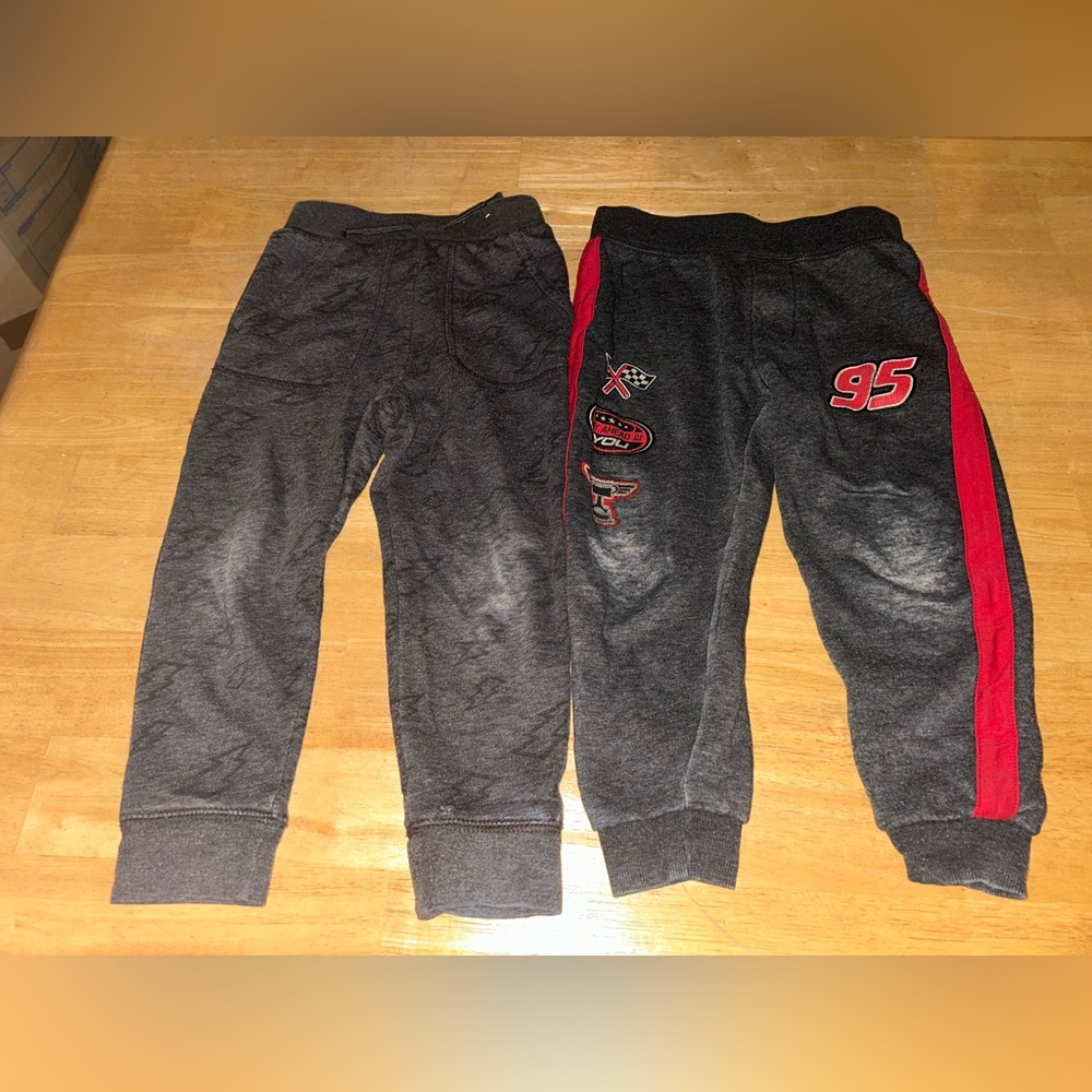 Disney lightning McQueen & lightning bolts sweatpants boys girls unisex 4t Cars